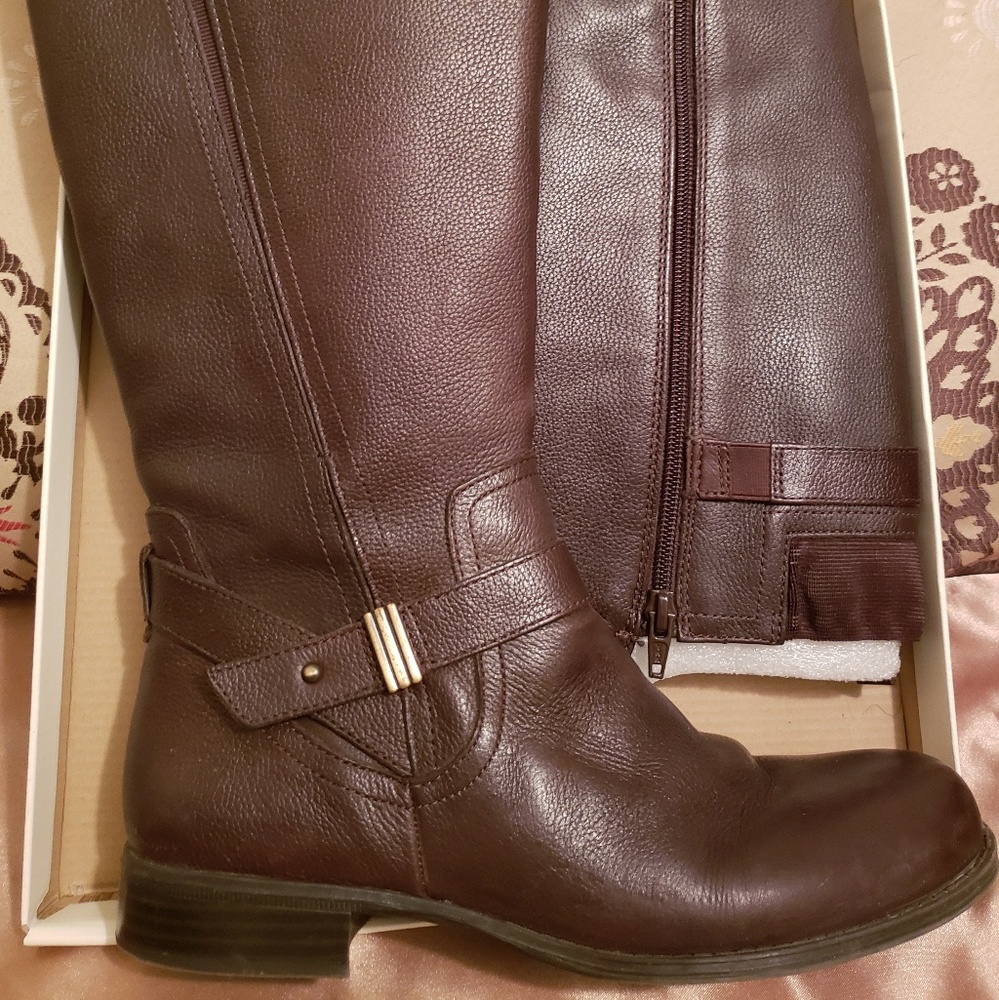 Naturalizer wide calf leather boot